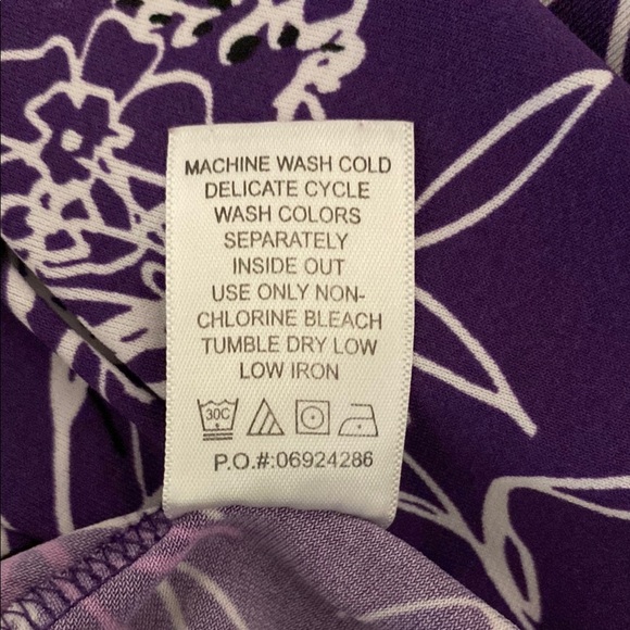 Women's Within 1X 22/24 Floral Purple Black & White Design Pattern Women's Tunic - Picture 7 of 8